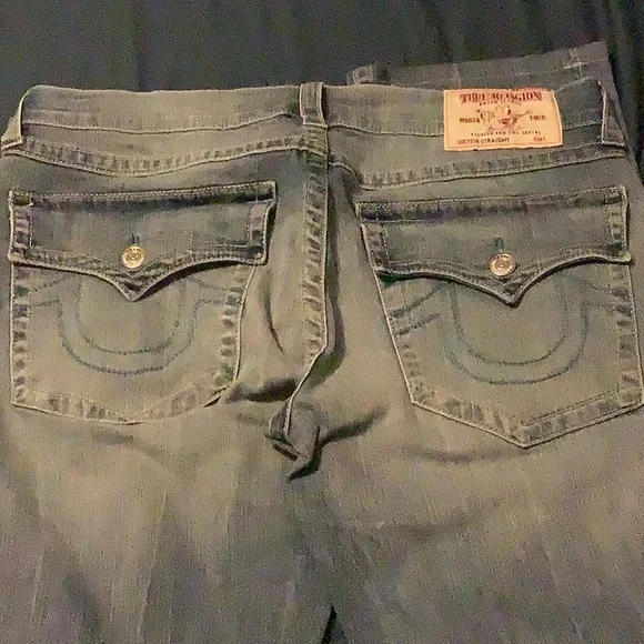 True Religion size 36x32 Blue Jeans. - Picture 6 of 6